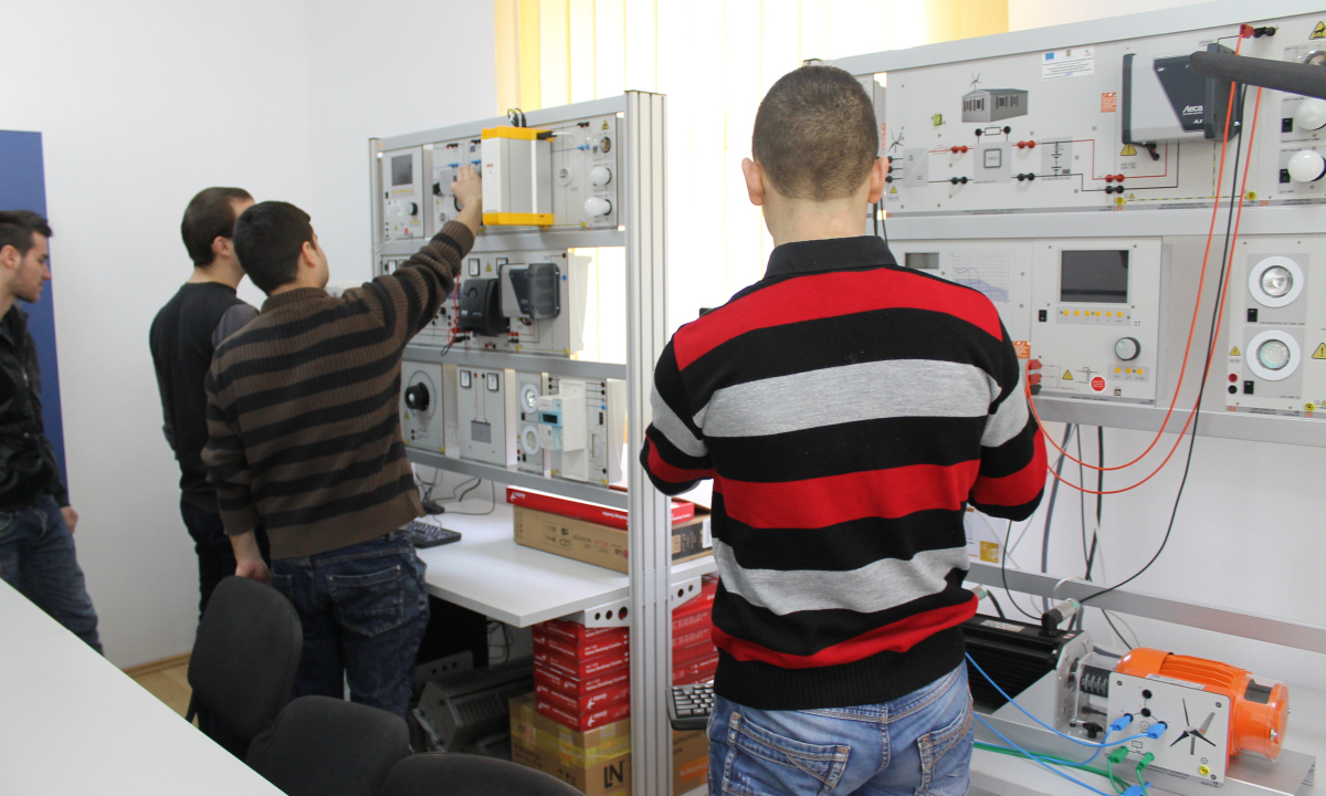FI LAB2