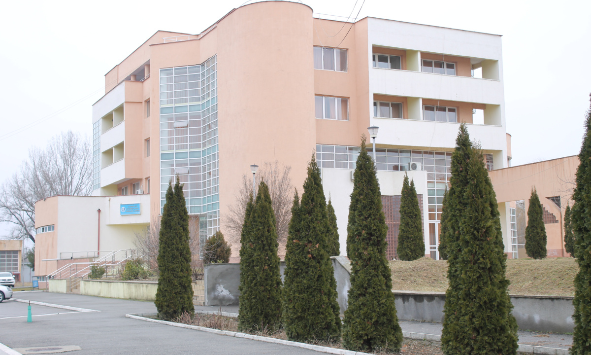 Debarcader Student Campus