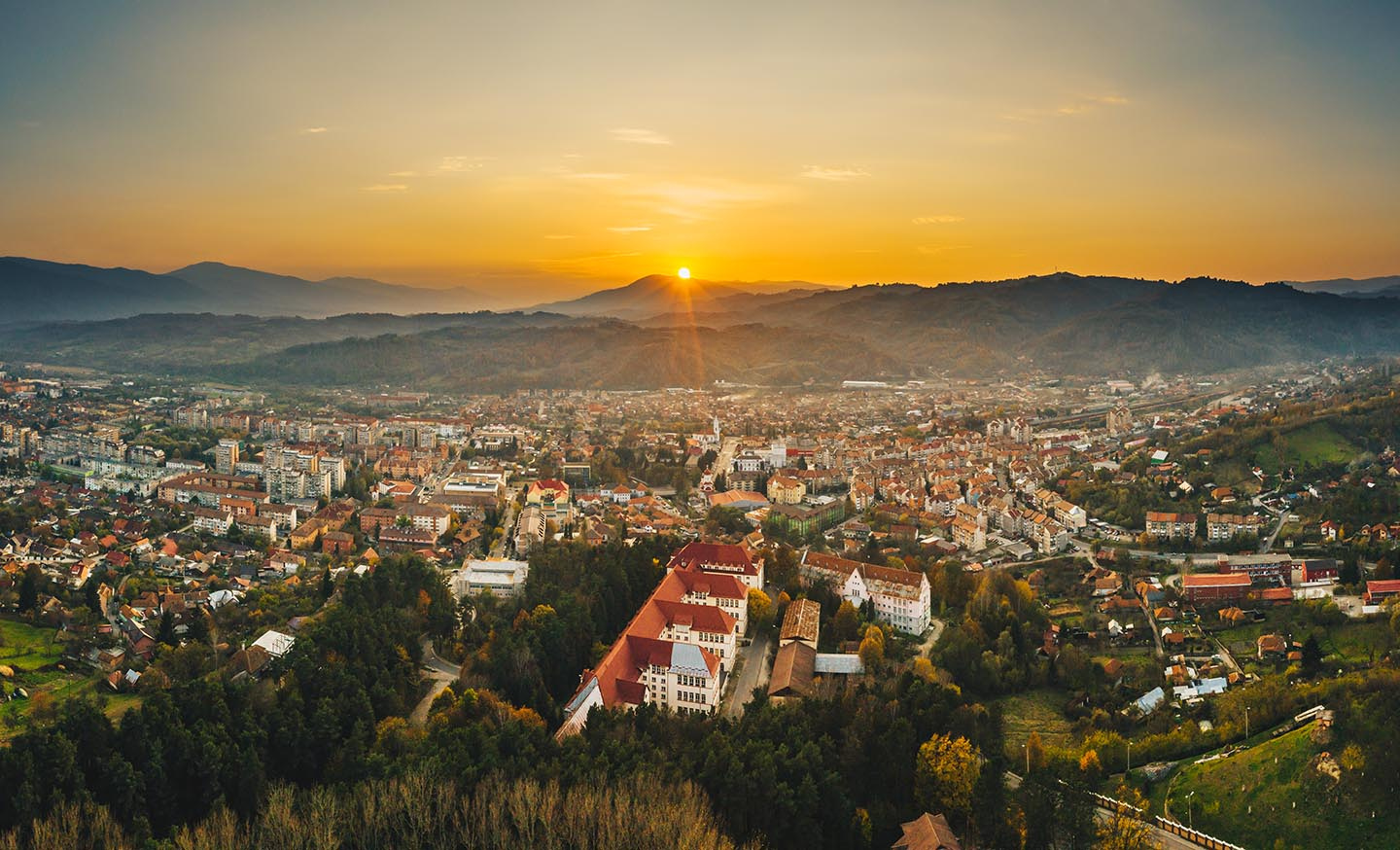 Petrosani shutterstock 1216671370